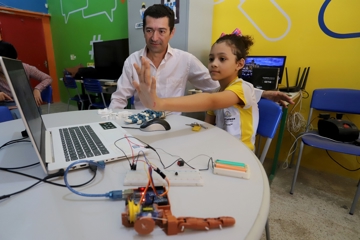 Educação inovadora: Prefeitura investe R$ 67 milhões em salas de inovação, laboratórios e conectividade nas escolas de Fortaleza